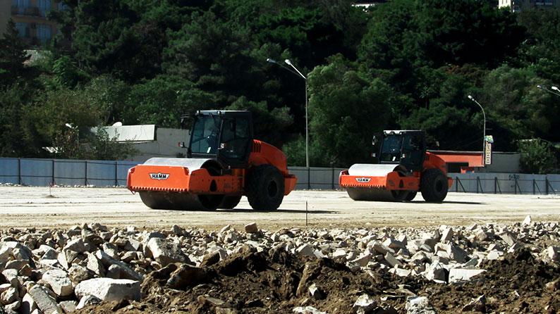Ağ şəhər layihəsi çərçivəsində avtomobil yollarının tikintisi
